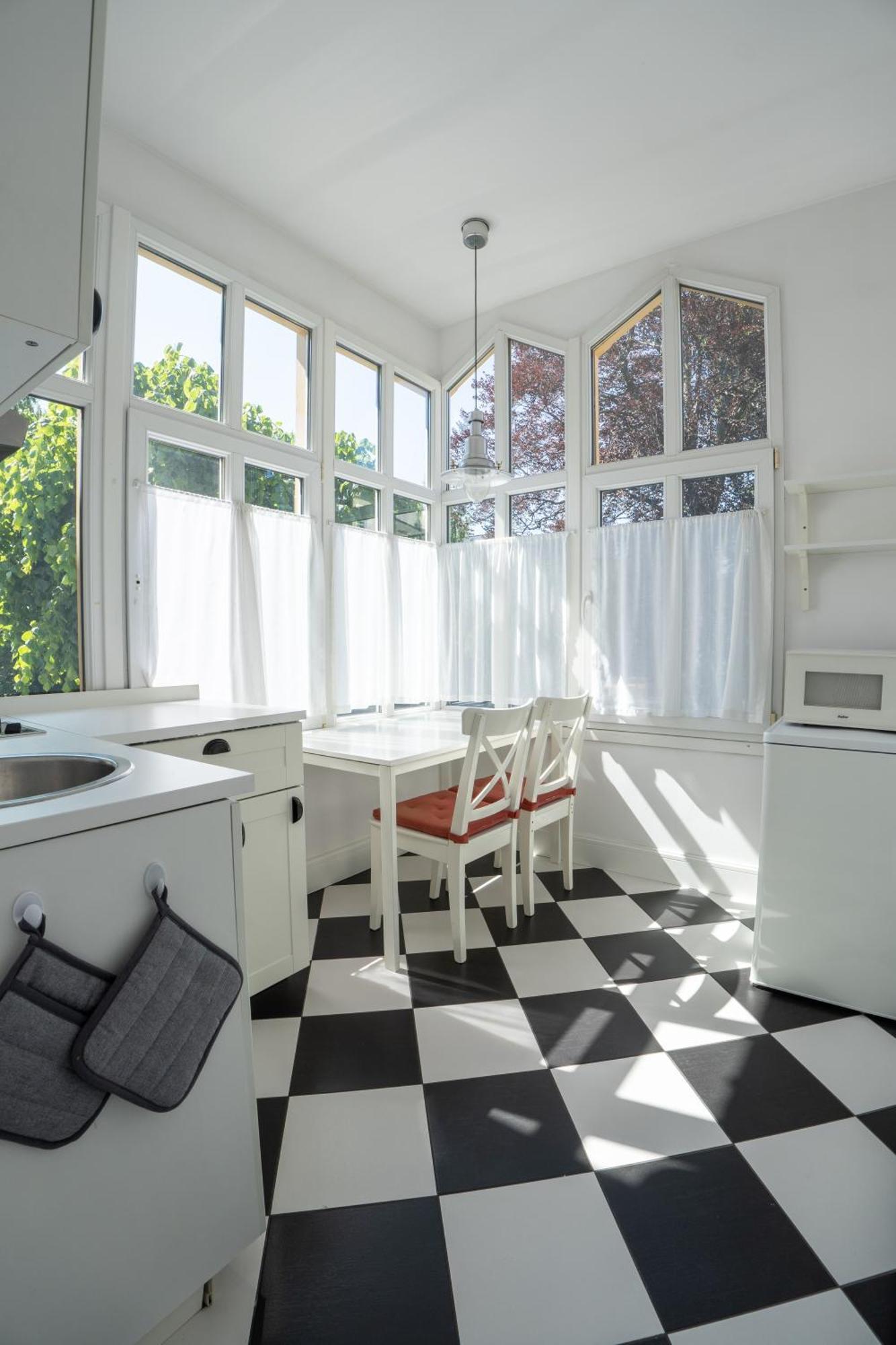 Apartment Viu Fiszera - *